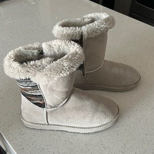 Suede Lamo faux fur boots